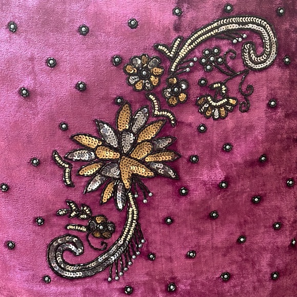 Set of two velvet cushion covers with hand embroidery - Picture 2 of 3